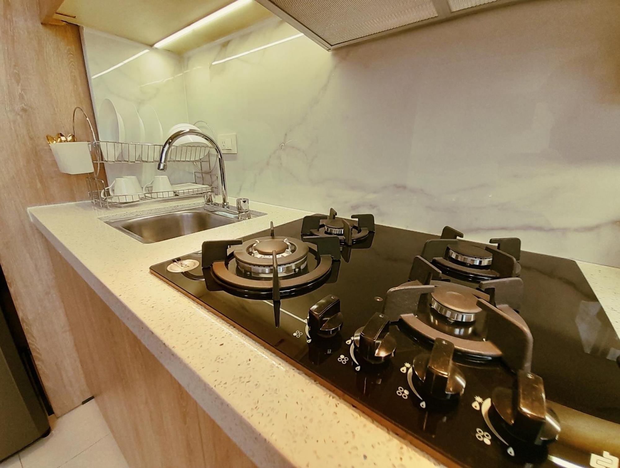 Elegante Suite Privada En Cuenca - Parqueo Incluido Luaran gambar